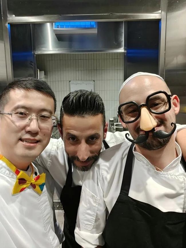 我在以色列當廚師，月薪3萬多