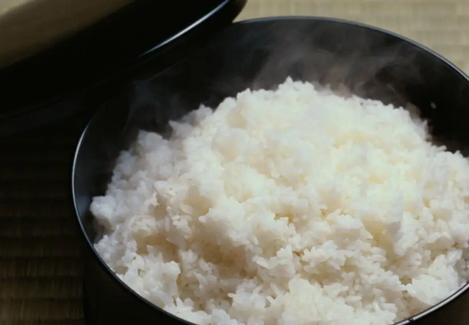 日本人吃米饭，韩国人吃米饭，和中国人吃米饭的差距不是一般大