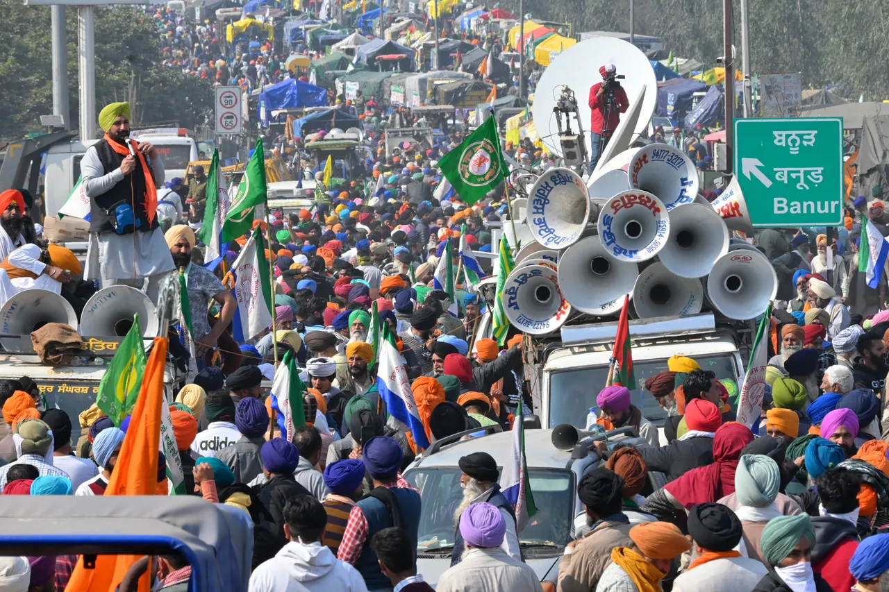 印度这样阻示威农民进首都