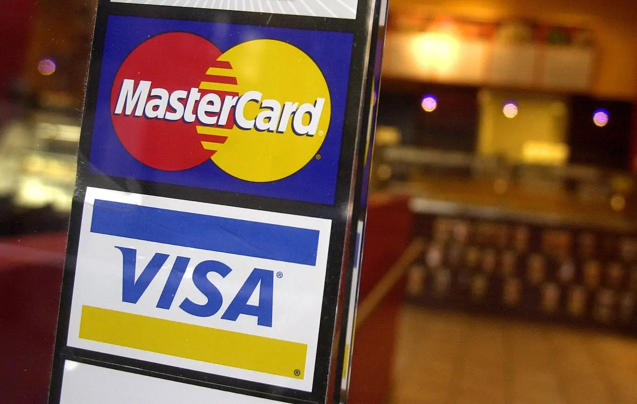 Visa和萬事達同意降刷卡費 美國商家五年省300億美元