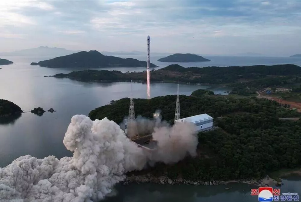 大批俄专家赴朝鲜，疑暗助发射第2颗军事卫星