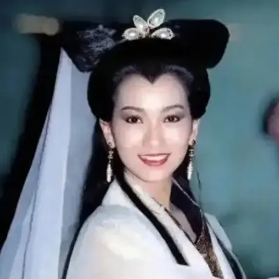 赵雅芝现身某活动，瘦得像骷髅＊ 阿波罗新闻网