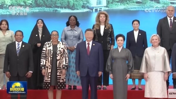 习*近*平