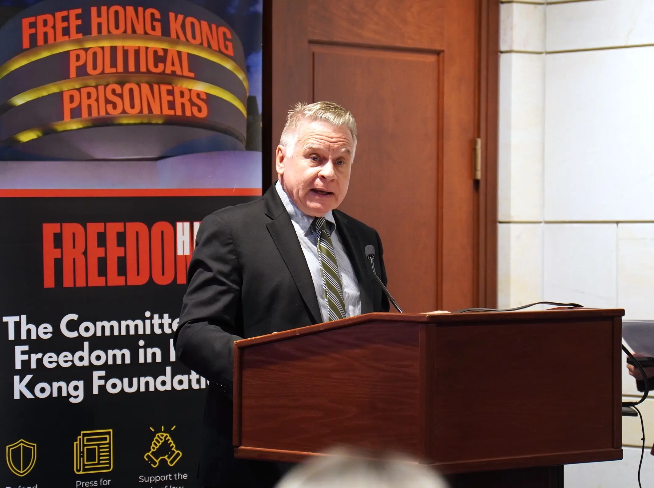 议员:捍卫中国宗教自由为何对美国很重要