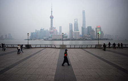 中国，越来越多“一丝不挂”的人走出公司