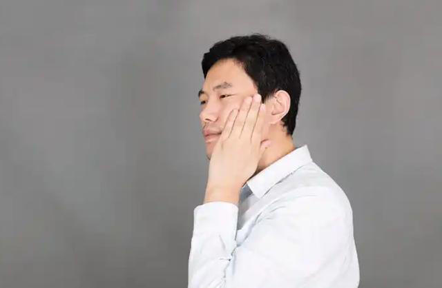 上火 可能是癌症信号 这4种“上火” 该做检查