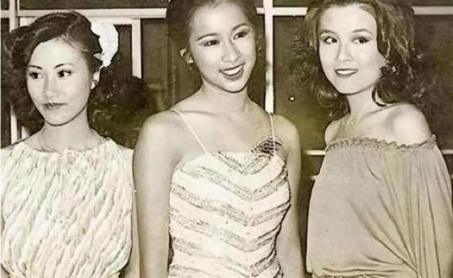 他倆才是最牛岳父母,3個女兒全嫁百億富豪