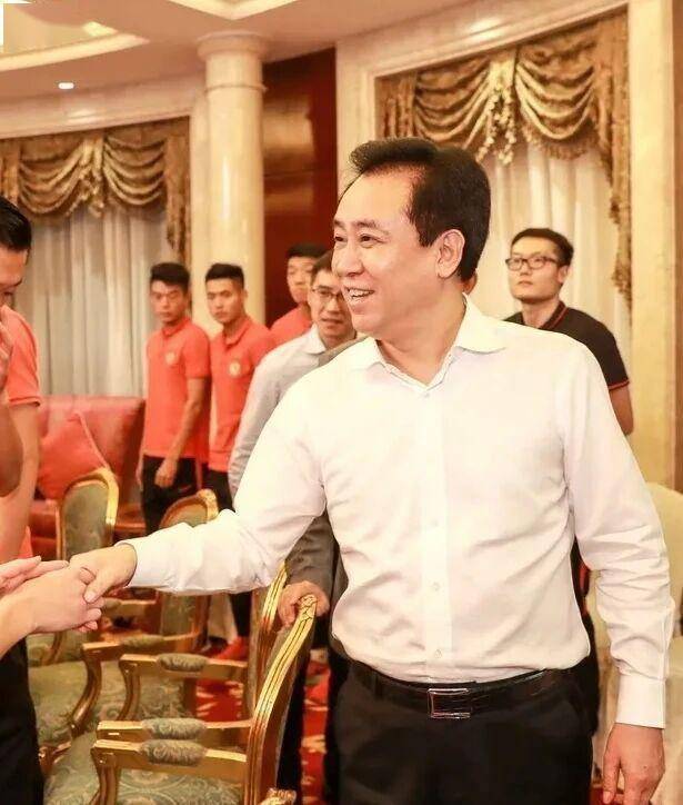 500平米，許家印奢華辦公室早年影像流出