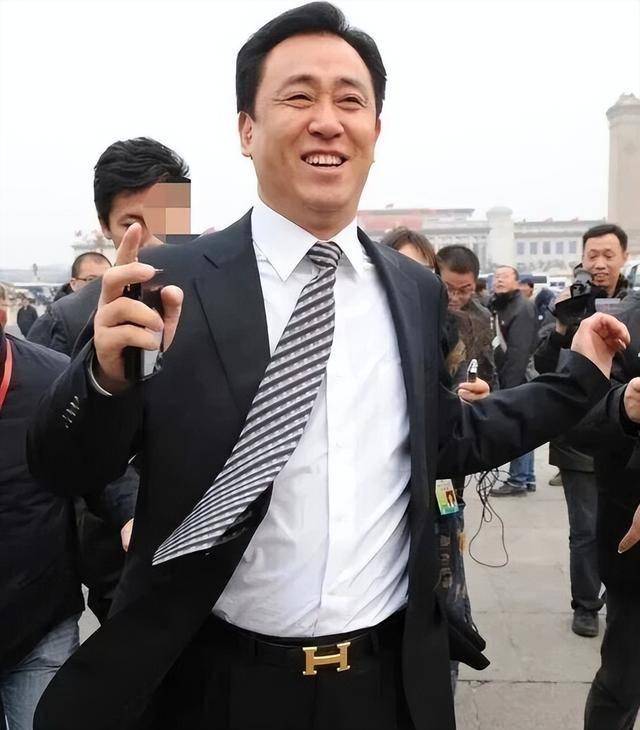 500平米，許家印奢華辦公室早年影像流出