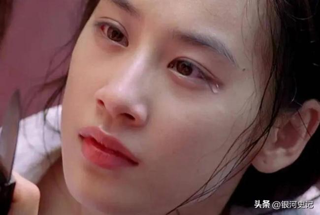 楊子帶23歲新女友見91歲母親，銅錢盆搶鏡