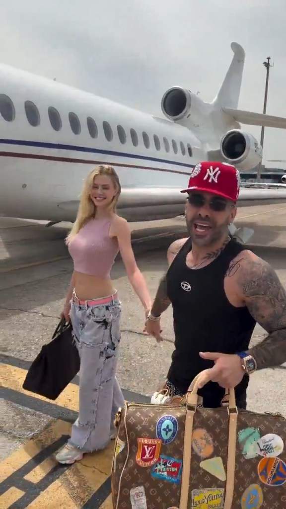 伊朗前外交官之子海外炫富奢靡生活，与父决裂