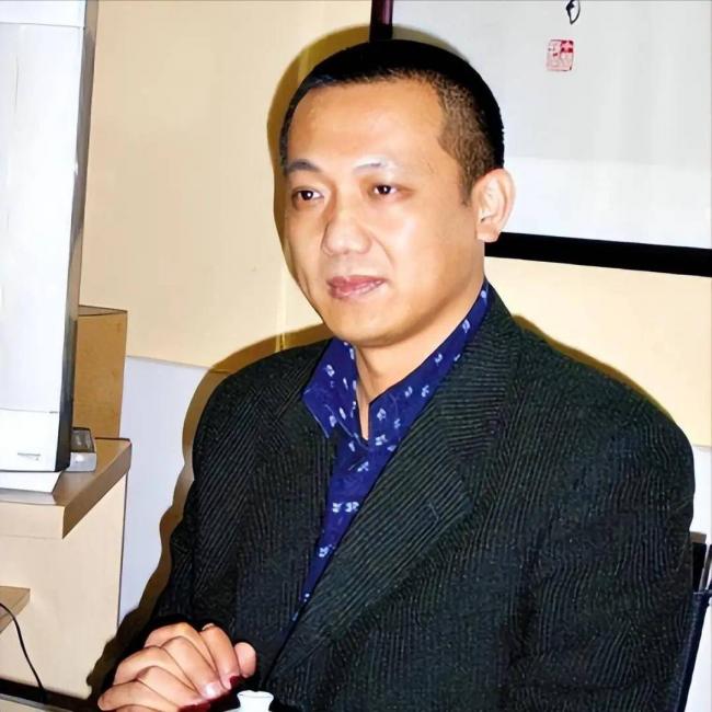 陳曉旭去世19年，丈夫已還俗，再婚生女