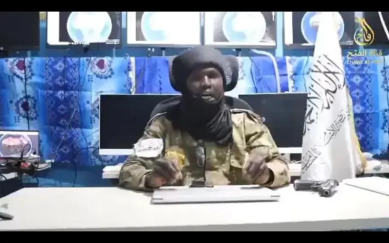 伊斯蘭武裝組織「伊斯蘭與穆斯林支持者集團」（JNIM）宣佈對馬利首都巴馬科發動「全面圍困」，並與政府軍及外籍武裝力量爆發激烈衝突。&nbsp;&nbsp;&nbsp;圖:翻攝自影片