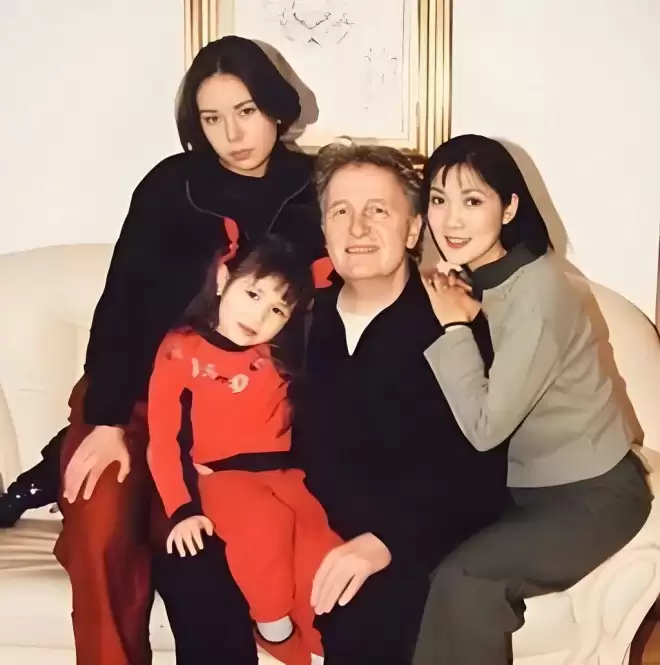 沈丹萍鬧離婚,為何娘家人都站在她的洋丈夫那邊？