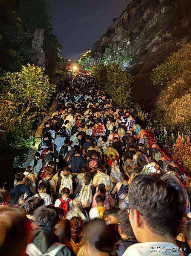 誰去誰後悔！五一最堵六大景點