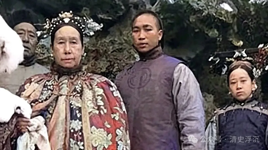 1902年，慈禧被偷拍第一張照片，從此愛上拍照