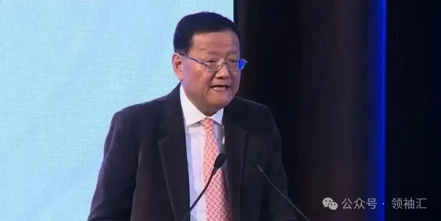 傅曉田的美國豪宅，撕開名利圈的底層規則