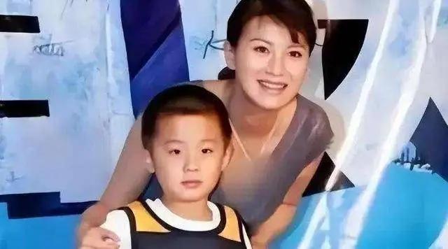 「拋妻棄子」的李幼斌，等來兒子20年後的報復