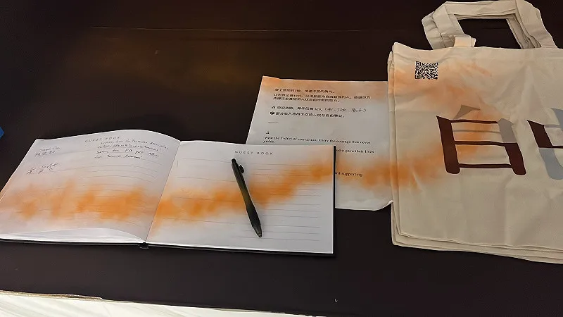 位於美國洛杉磯的「六四紀念館」遭人惡意闖入破壞，噴灑橘紅色油漆損毀展品。&nbsp;&nbsp;&nbsp;圖：翻攝「X」@wangdan1989