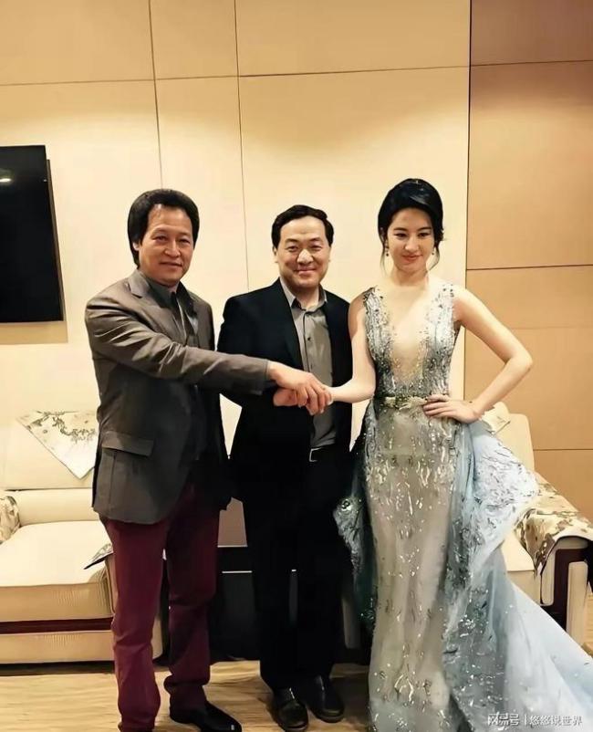 向太曝刘亦菲陈金飞真实关系：成也干爹败也干爹