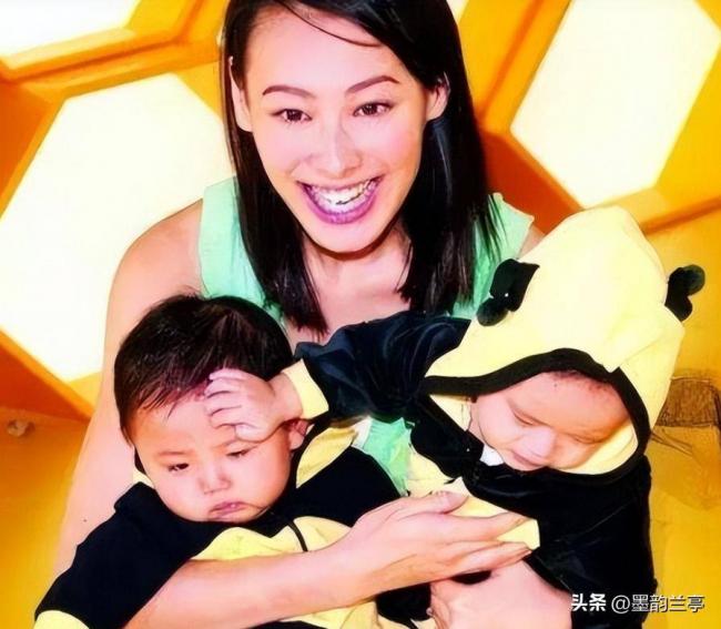 連生3子沒做成李嘉誠兒媳,她轉身成甘肅兒媳