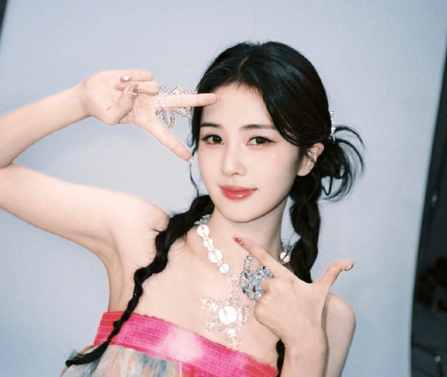 她奪下白玉蘭視後，業內直呼「內娛完了」