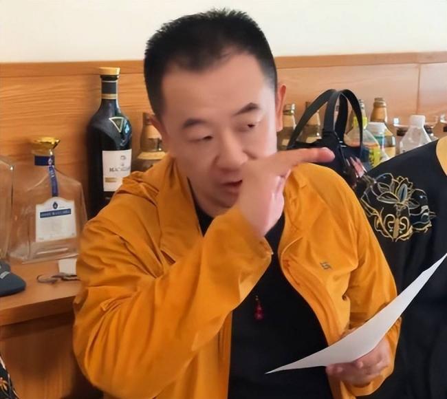 封殺12年，50歲黃海波定居北京，現況被曝
