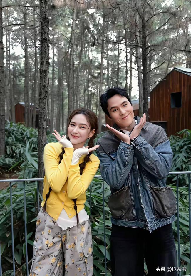 他們早已離婚:一個獨自養娃,一個向名媛求婚