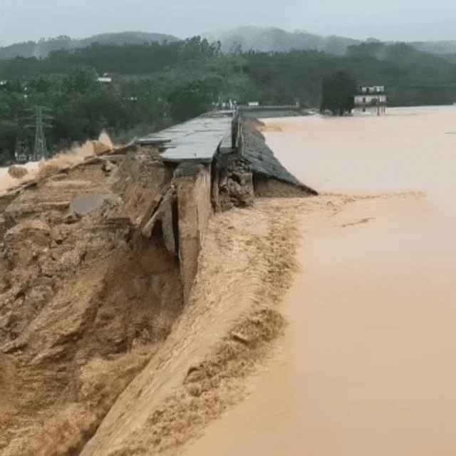 請把目光分一點給洪水,廣西,挺住