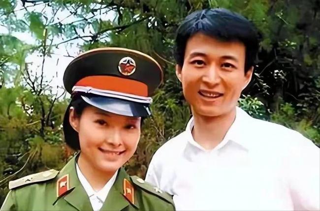 袁立坐輪椅回歸!九死一生,狠打造謠者的臉