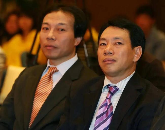 兒子跑路、本人失聯！中國巴菲特，徹底跌落神壇