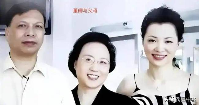 看到董卿王麗坤栽進致命大坑,女星都不找富豪了