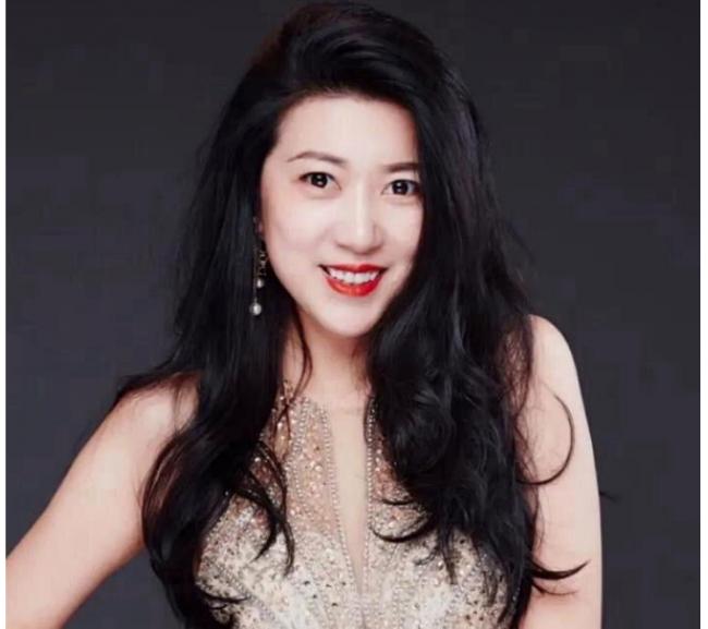FBI最新惊爆：中共女谍方芳深夜突访 他承认当场发生亲密关系