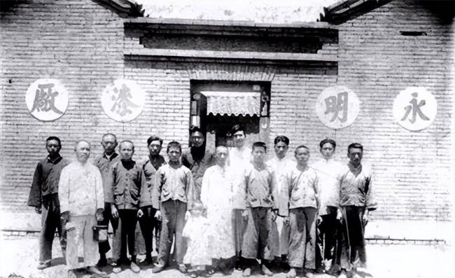 舊中國真一窮二白?萬噸巨輪飛機已能造....