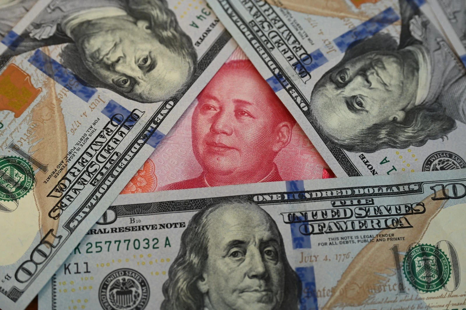 今年6月下旬中国推出CBETS计划,显示其人民币国际化政策出现重大转向,然而其结构性问题依旧无解(资料照片)