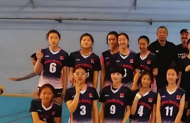 17歲成健將、18歲保送浙大，她竟是朱婷親妹妹