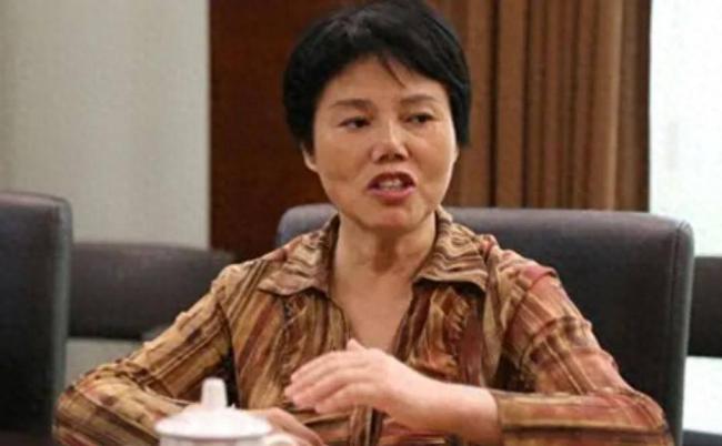 一家4口掏空国资10几亿！逃离7年后才东窗事发
