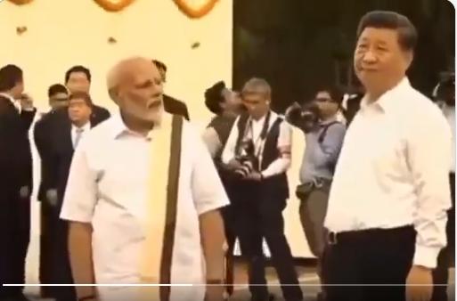 镜头下莫习会:一个生无可恋;一个表情疑惑