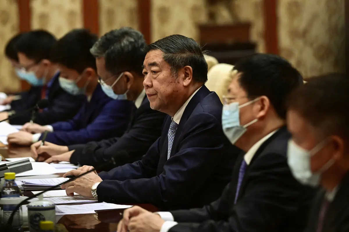 新人背景深不可测!习心腹何立峰副手被撤换