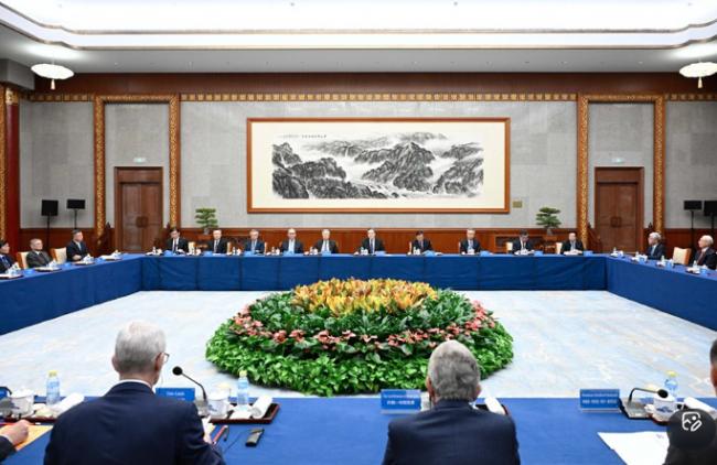 王岐山被软禁传言遭证实！他们威胁退出委员会