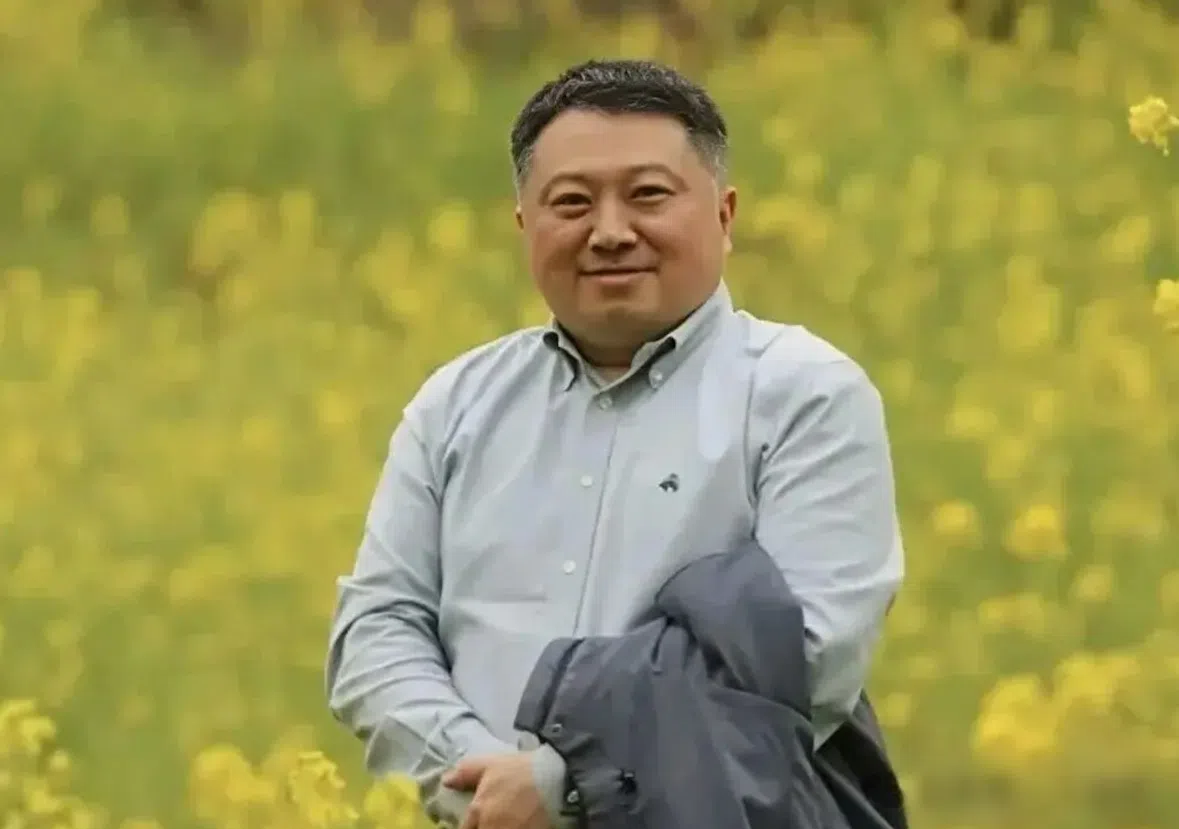 曾是一名调查记者的刘虎,早年因实名举报多名高官而出名。他近年以自媒体身份发表的网络文章,不少都直接针对中国各地的公权力机关和官员。(互联网)