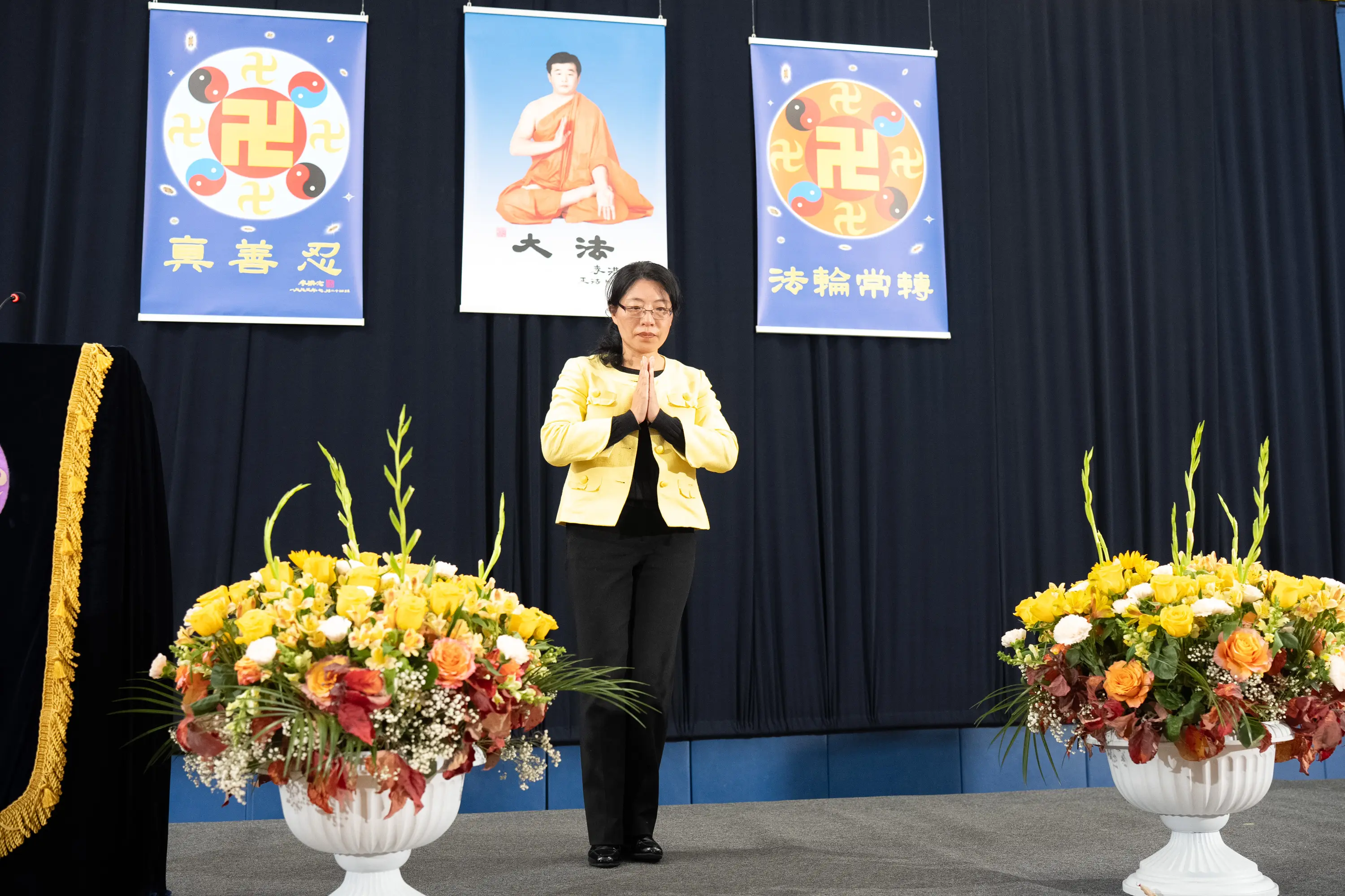 2026年10月18日，2026年橙县法轮大法修炼心得交流会在纽约上州中城（Middletown）举行，千余名法轮功学员聚集一堂，共襄盛举。（戴兵／大纪元）